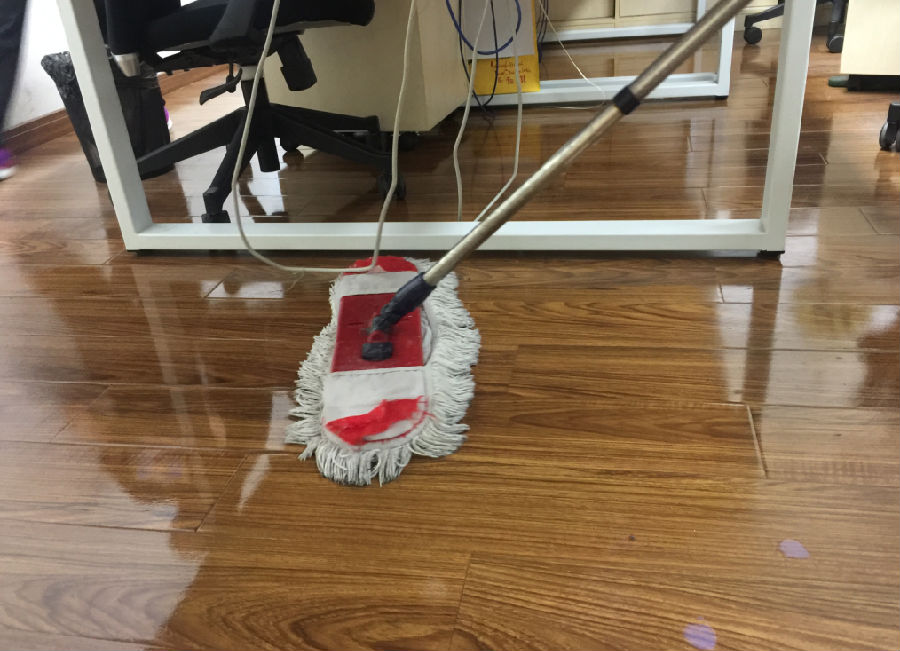 嘉黎县木地板保洁案例